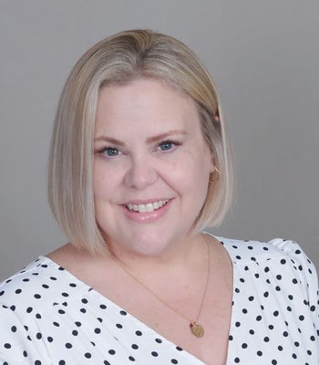 Portrait of Vara Schuler, REALTOR(r).